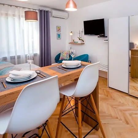 Noah Apartment *