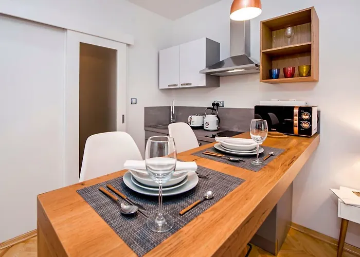 公寓 Noah 罗维尼